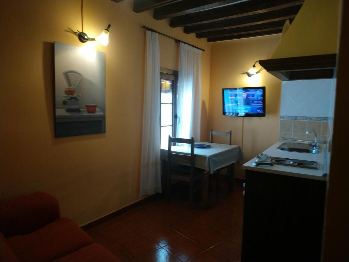 Hotel Casa Rural San Anton ชินชอน ภายนอก รูปภาพ