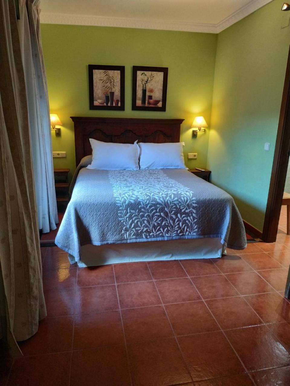 Hotel Casa Rural San Anton ชินชอน ภายนอก รูปภาพ