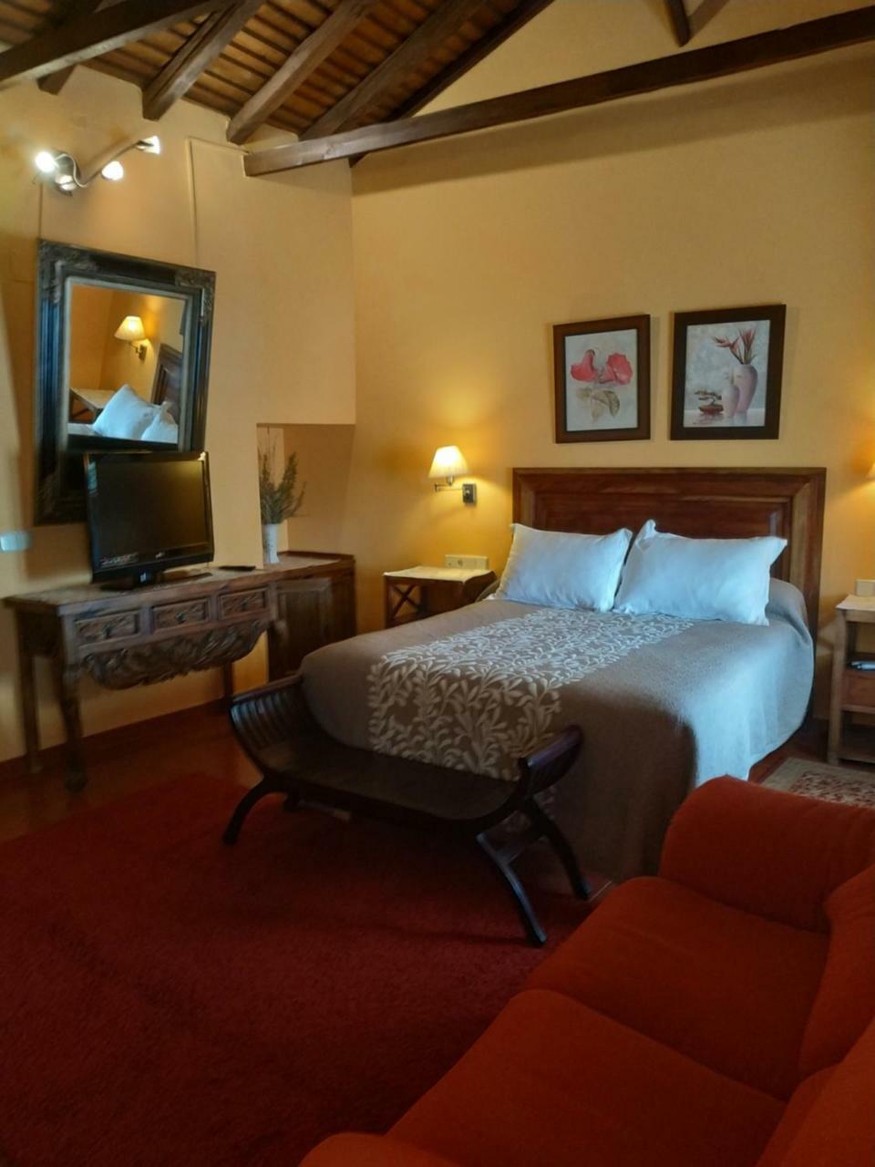Hotel Casa Rural San Anton ชินชอน ภายนอก รูปภาพ